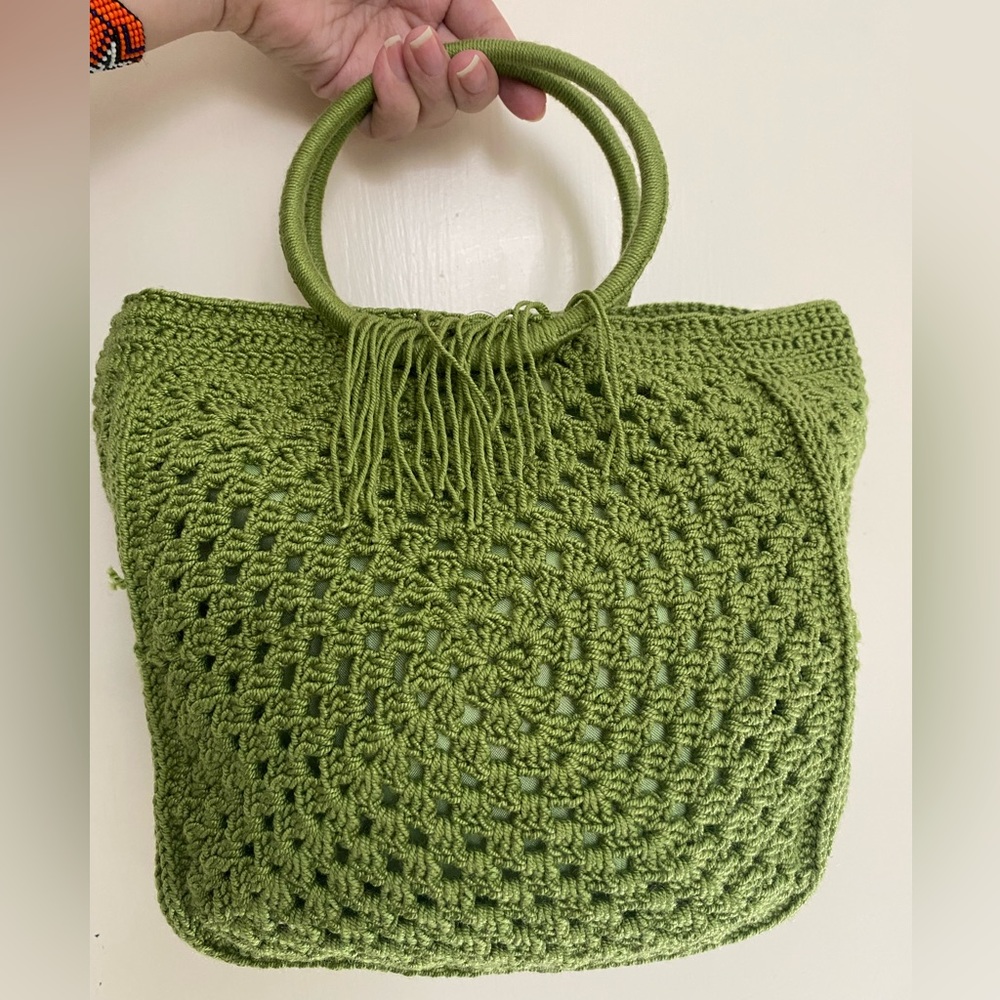 Crocheted bag, green color